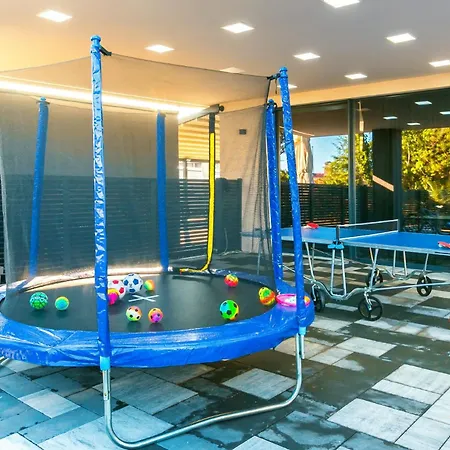 A'more Bijeca - App A2 - Mpolo *