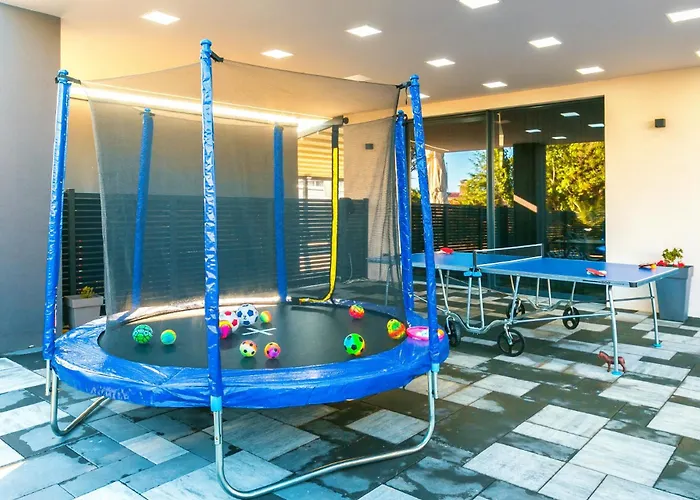 A'more Bijeca - App A2 - Mpolo *